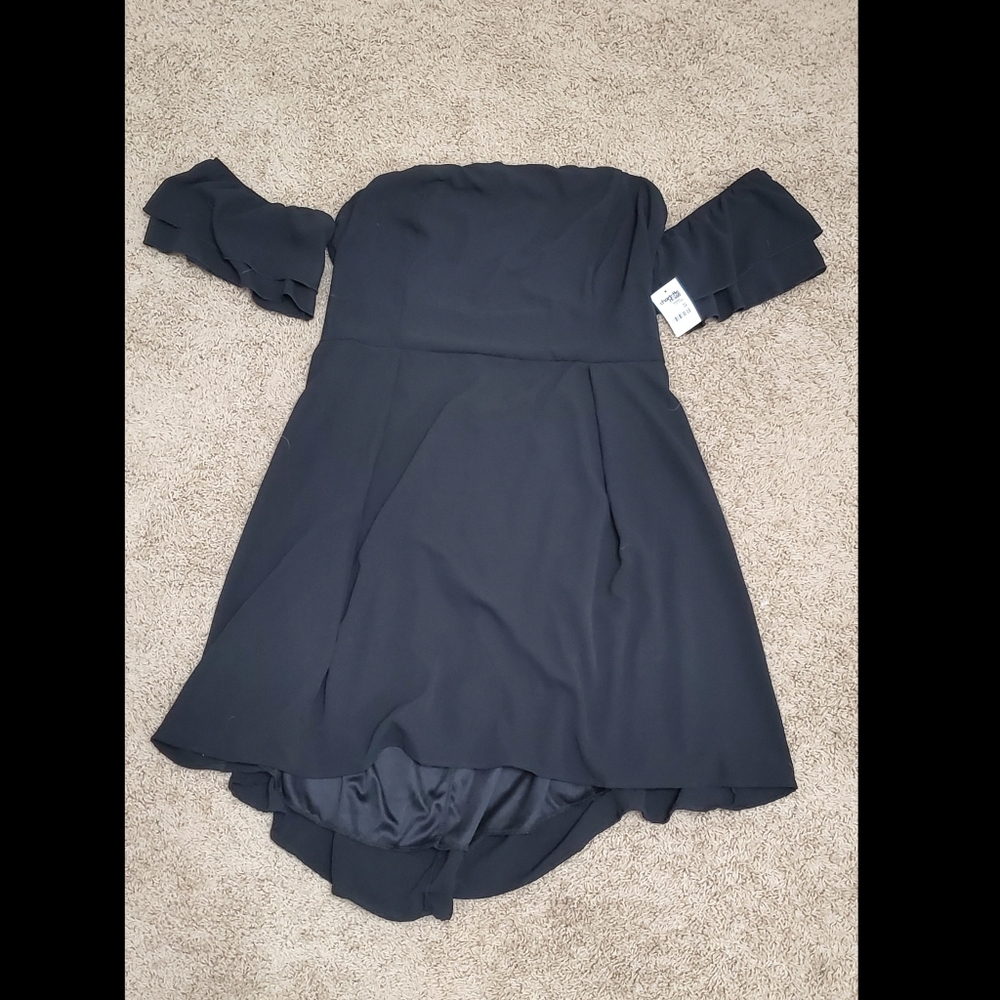 *NWT* Charlotte Russe Strapless Black Dress